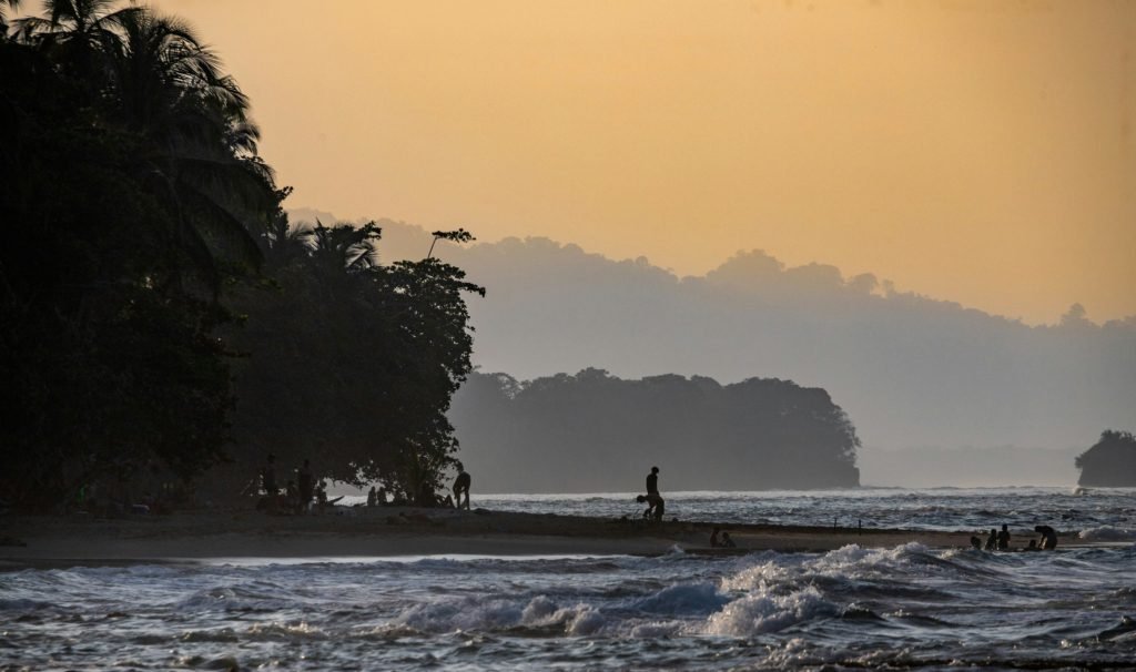 limon, puerto viejo costa rica